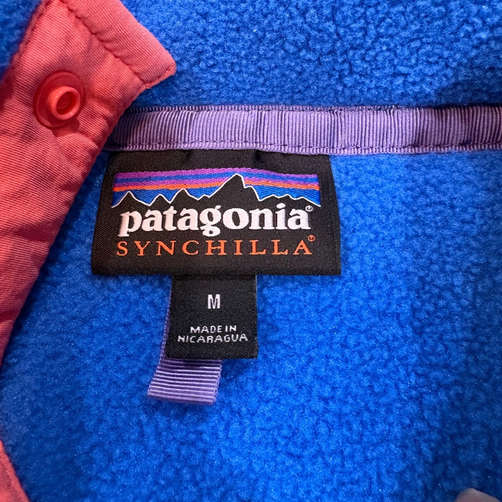 Patagonia Two-Tone Blue and Mint Hoodie - Picture 3 of 4